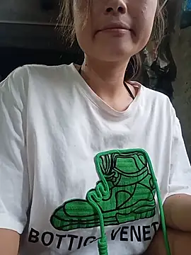 Linda-yiyi webcam