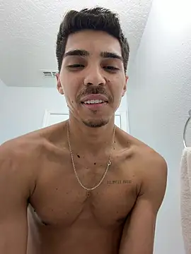 WavyAlloy30 live cam preview