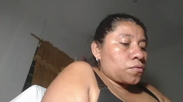 adrixxx38 webcam