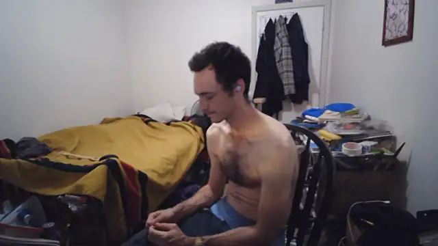 JohnnyMoves webcam