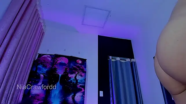 NiaCrawfordd webcam