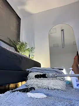 Isa__Blanc webcam