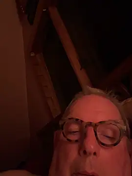 CharlieWeaver22 webcam