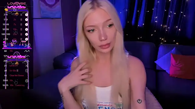 AnyaTaylor_ webcam