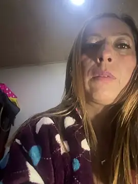 Dama_Rouge webcam