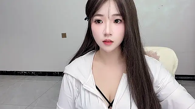 Lucy_8858