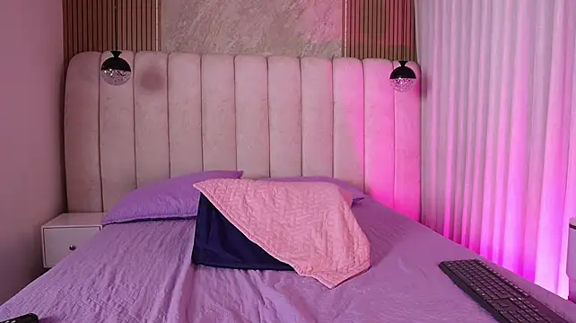 emyli_sw_ live cam preview
