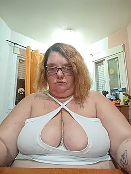 diosacurvy1984 webcam