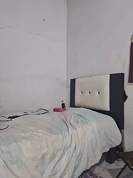 Alannys19 webcam