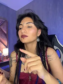 Velvet_Mysstic webcam