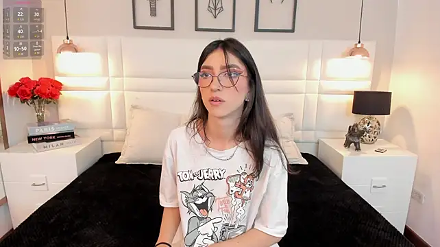 Zoey_kiss_