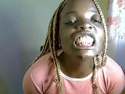 Lovely_Deity webcam