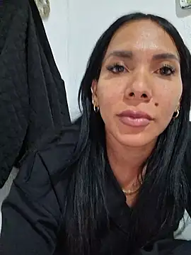 Doll_Loren webcam
