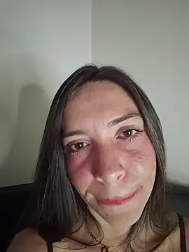 loveuu-bae webcam