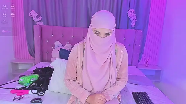 Nayla-Mouna webcam