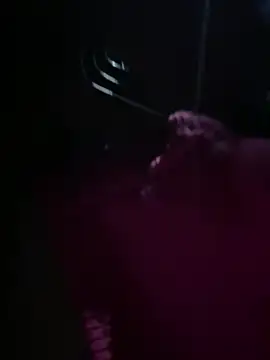 NAUGHTY_LITTLE_18 webcam