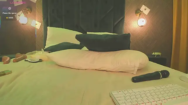 Emma__Leee webcam