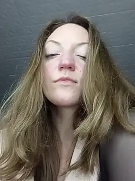 KattyLuuu webcam