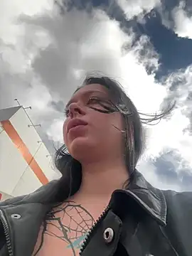 AlishaOfThorns webcam