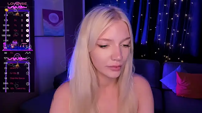 AnyaTaylor_ webcam