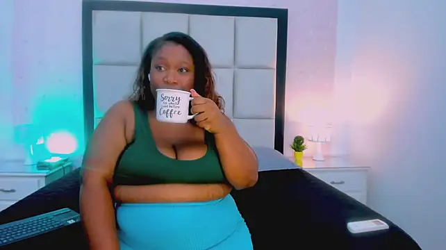 TreisyVixen webcam