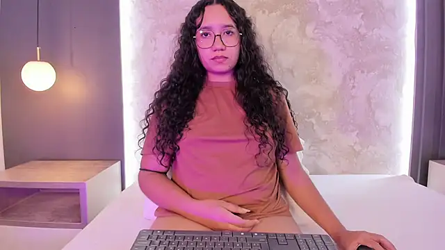 alysson_moon_ webcam