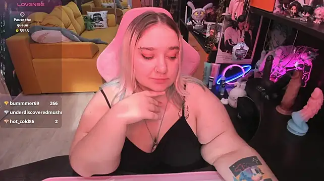 Softie_Sofy webcam