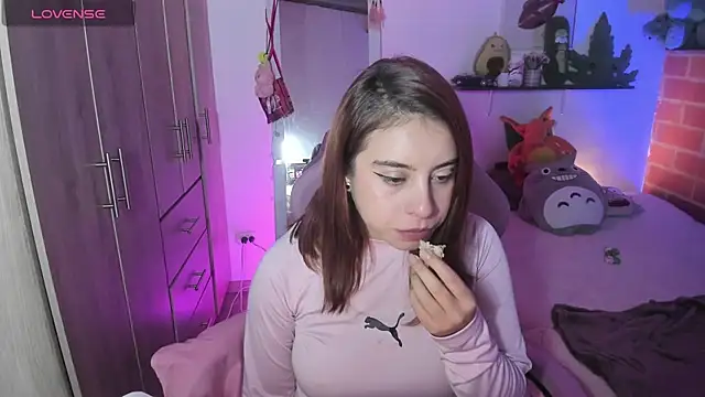 saralolo420 webcam