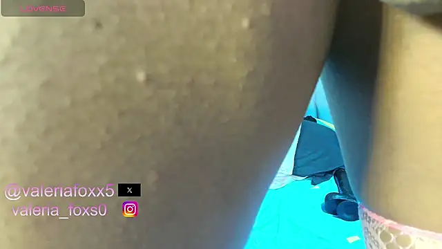 valeriafoxx3 live cam