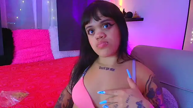 SussyRoxy_ webcam