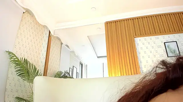 MiaVolkova webcam