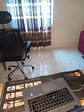 VelvetCoupleLive webcam