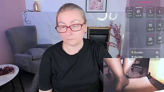 Alexandra_Kind webcam