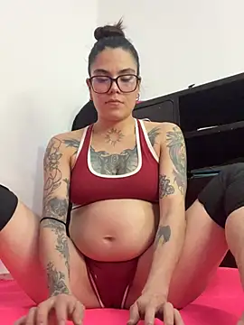 Esmeralda_hairy webcam