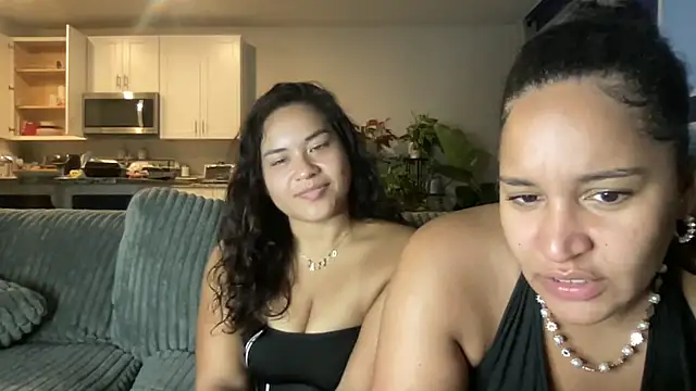 sexxxylexxxy69 stripchat