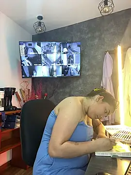 Lily_Smith_01