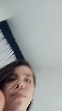AprilRouss webcam