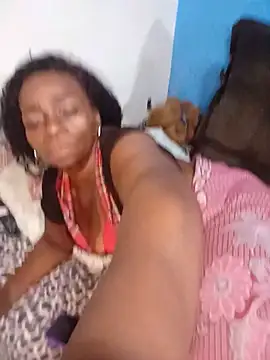 QueenLorena25 webcam