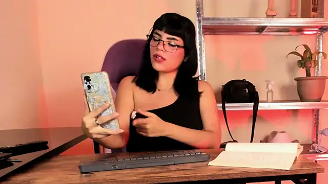 Veronica_office webcam
