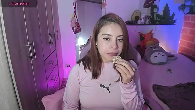 saralolo420 webcam