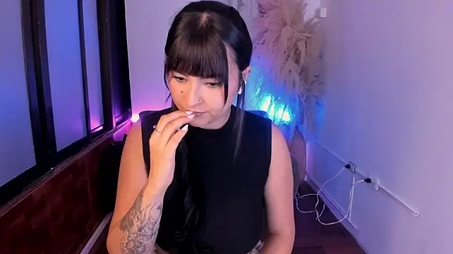 TifanyWhite_ webcam