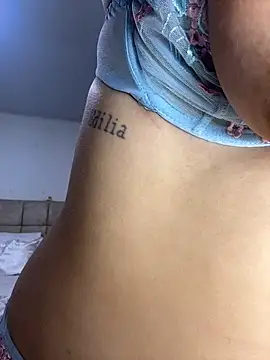 miacarrot live cam on StripChat