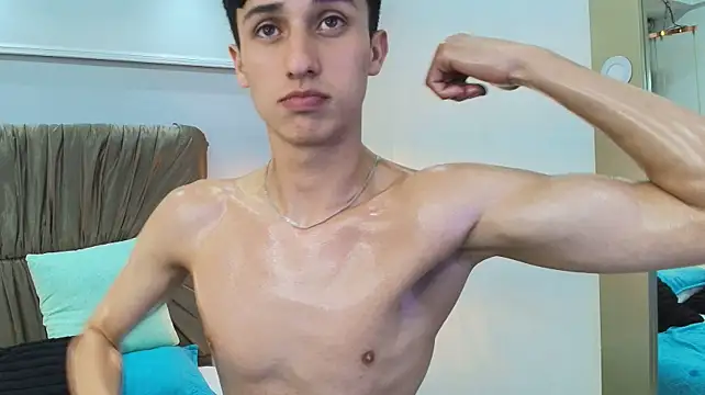 Thom_amees webcam