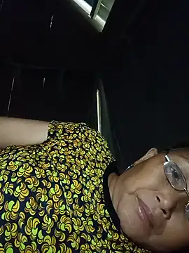Juhi_09
