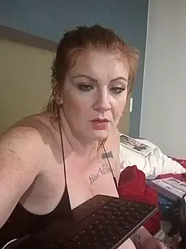 nakedgarbageperson live cam on StripChat