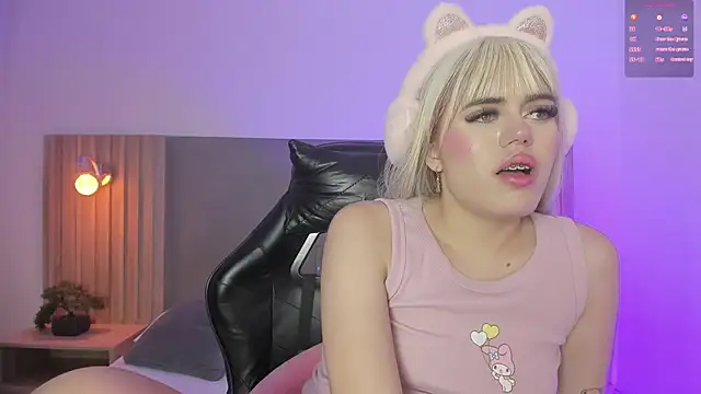 loly_berry live cam on StripChat