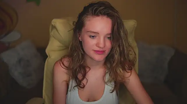 MariaMedow live cam on StripChat