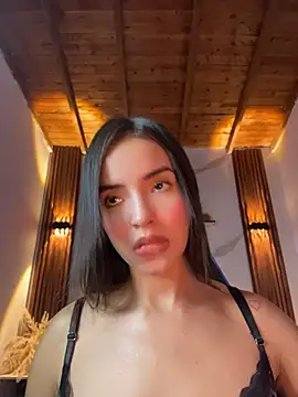 catalina_lafer live cam on StripChat