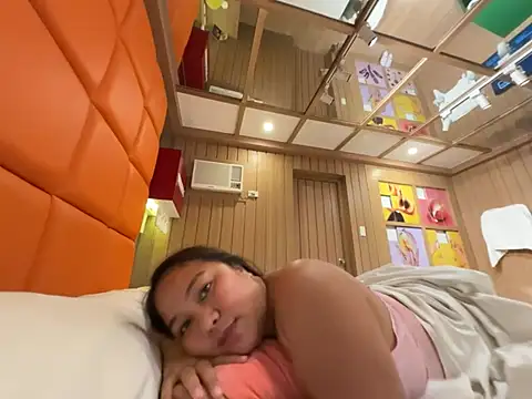 asian_milfpinay live cam on StripChat