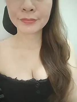 Snail_niE live cam on StripChat